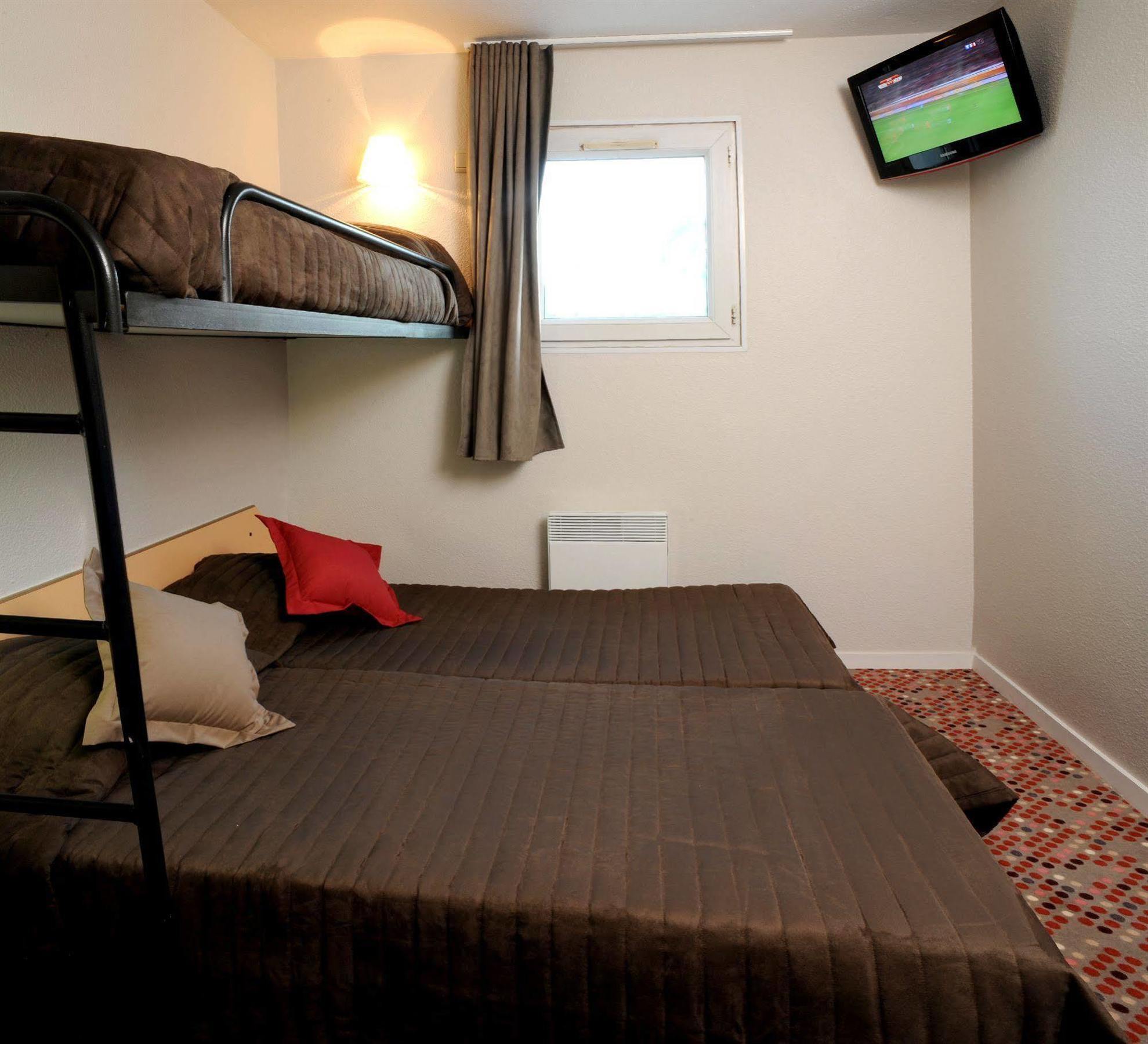 Welcomotel Les Mureaux Esterno foto