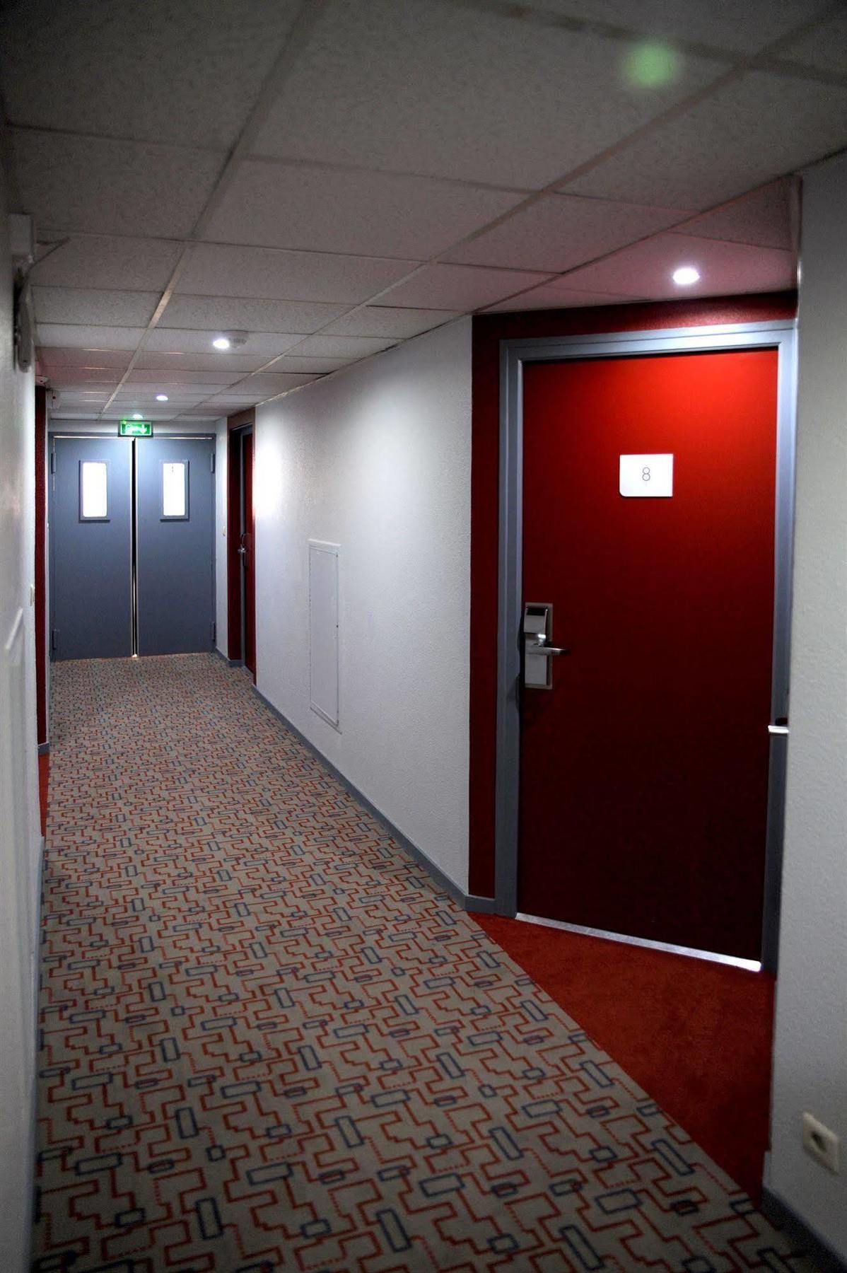 Welcomotel Les Mureaux Esterno foto
